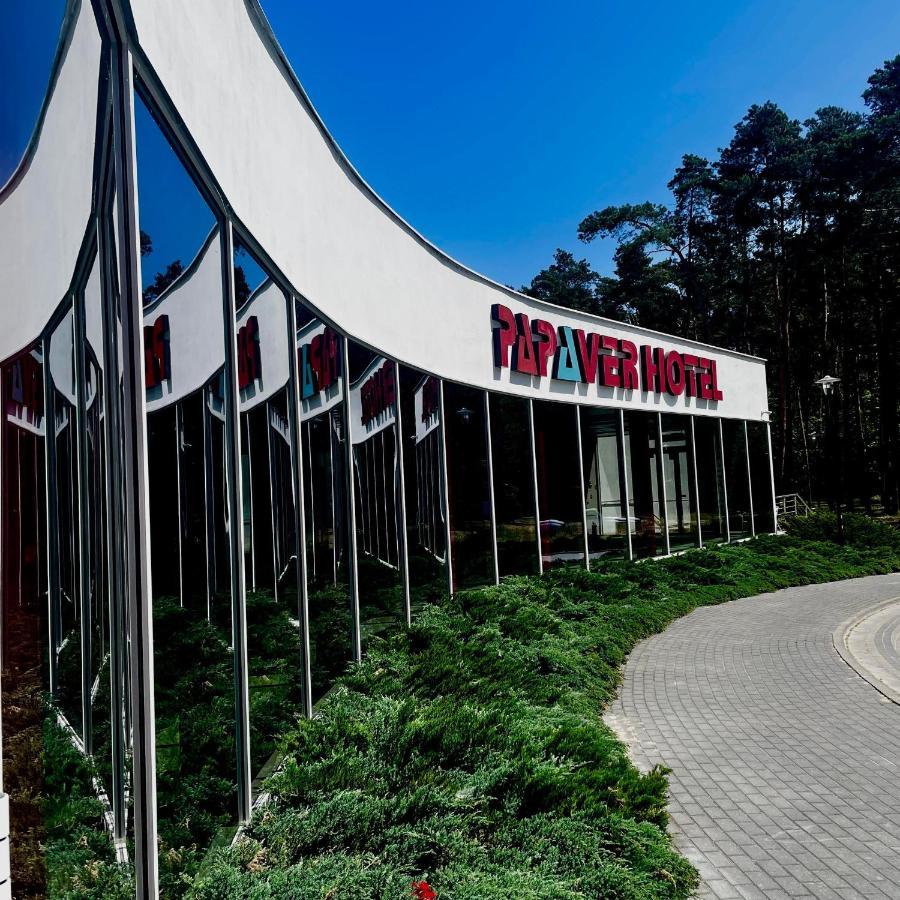 Papaver Hotel Ślesin Eksteriør billede