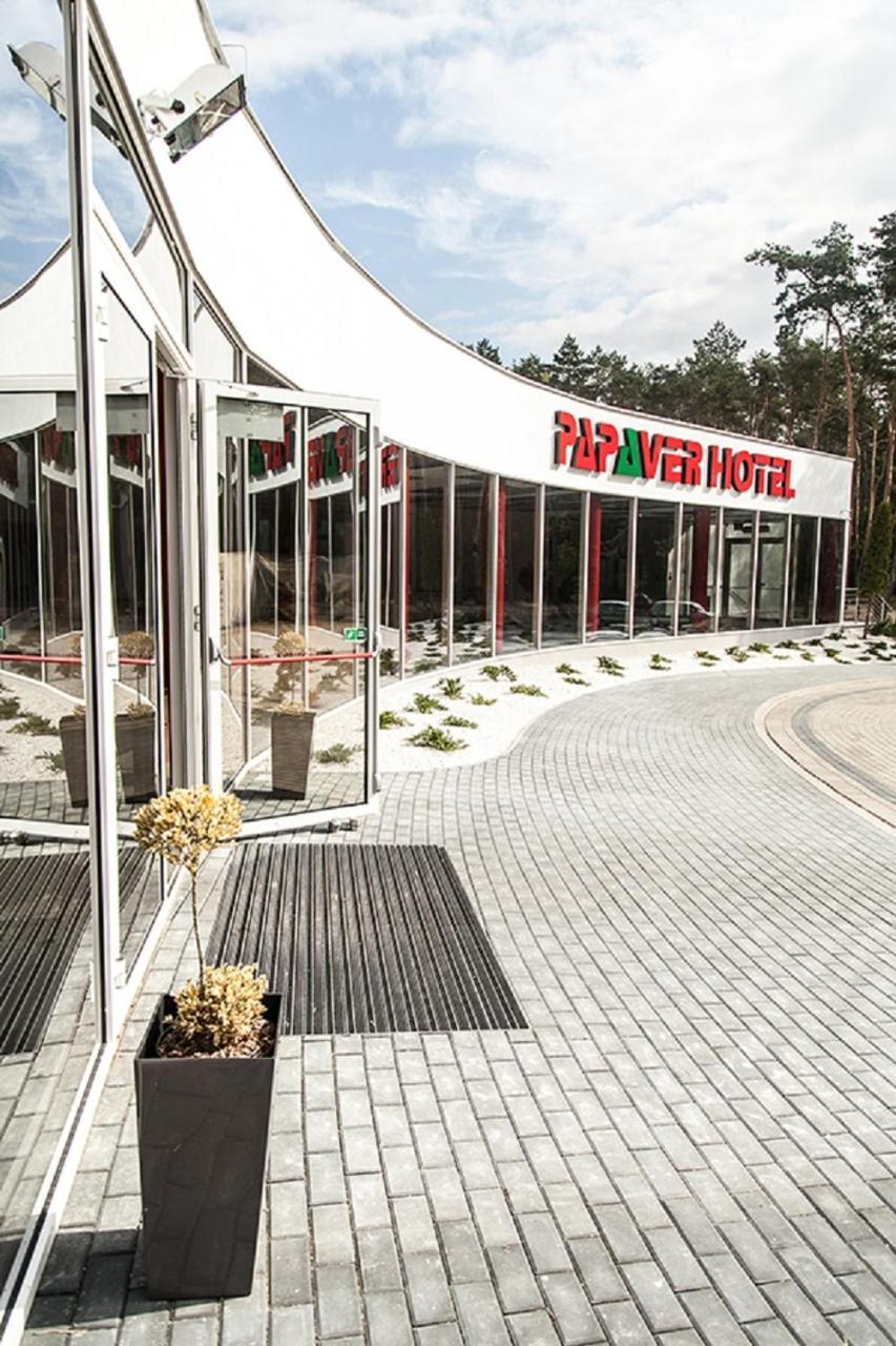 Papaver Hotel Ślesin Eksteriør billede